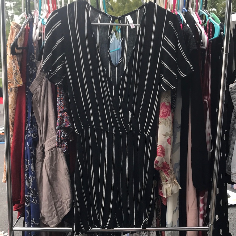 Target Romper Black/White